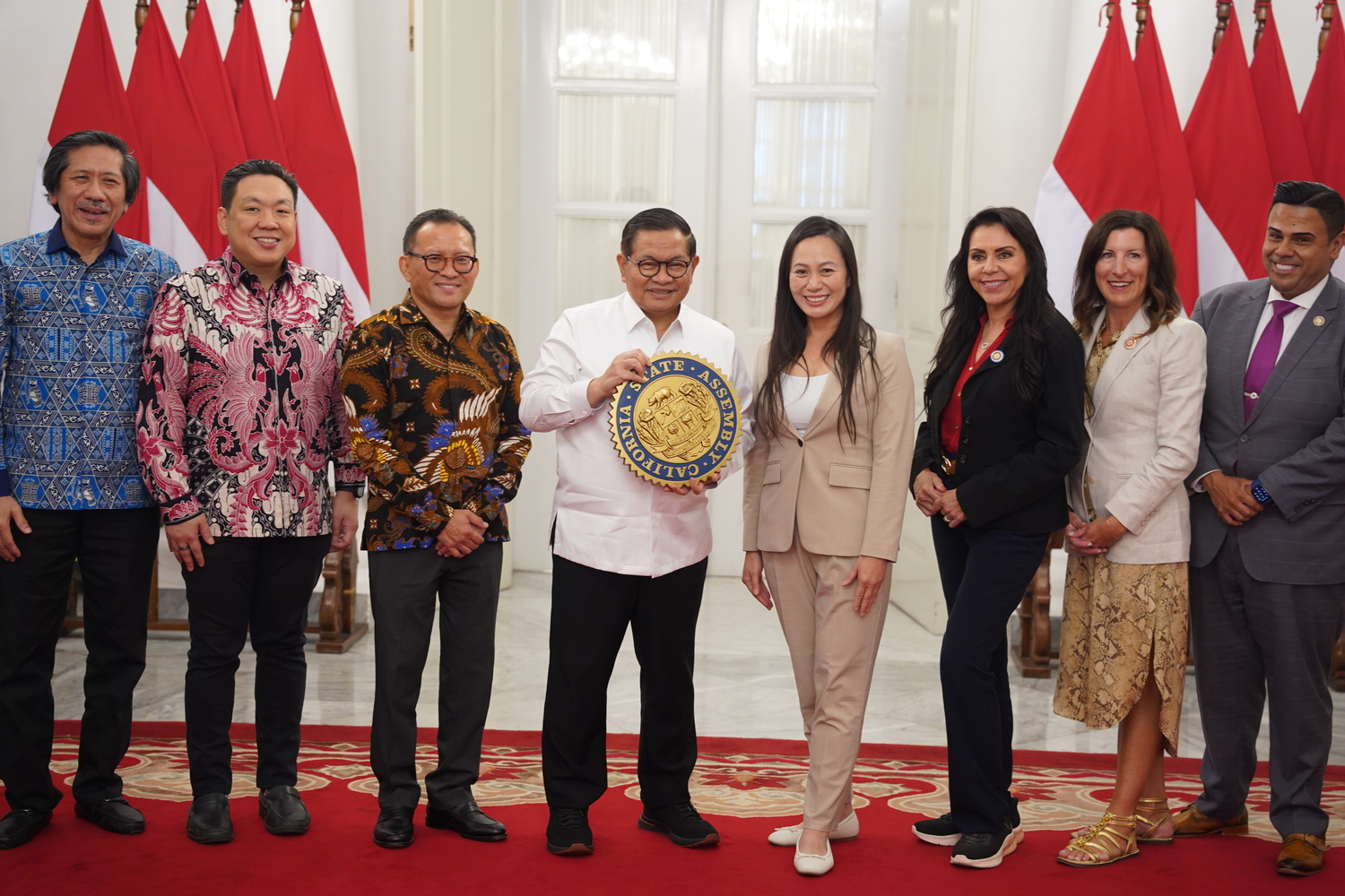 Menerima Delegasi Anggota Majelis Legislatif dan Delegasi Bisnis California